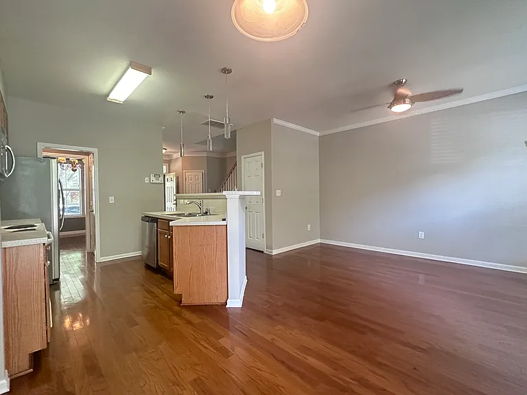 407 Heritage Village Ln — Photo 17