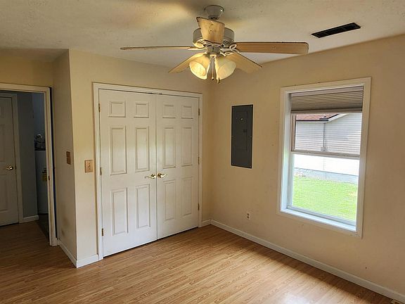 5th image of 178 Tice Rd