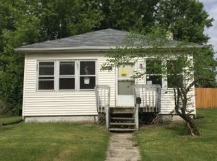 1009 Reddick St, Mishawaka, IN