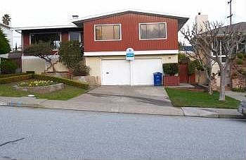 2nd image of 1140 Elmwood Dr