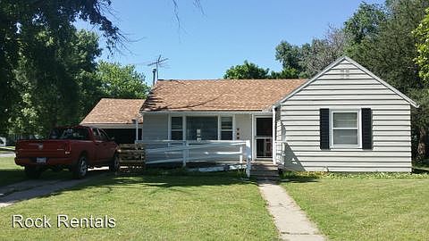 1st image of 728 W 20th Ave