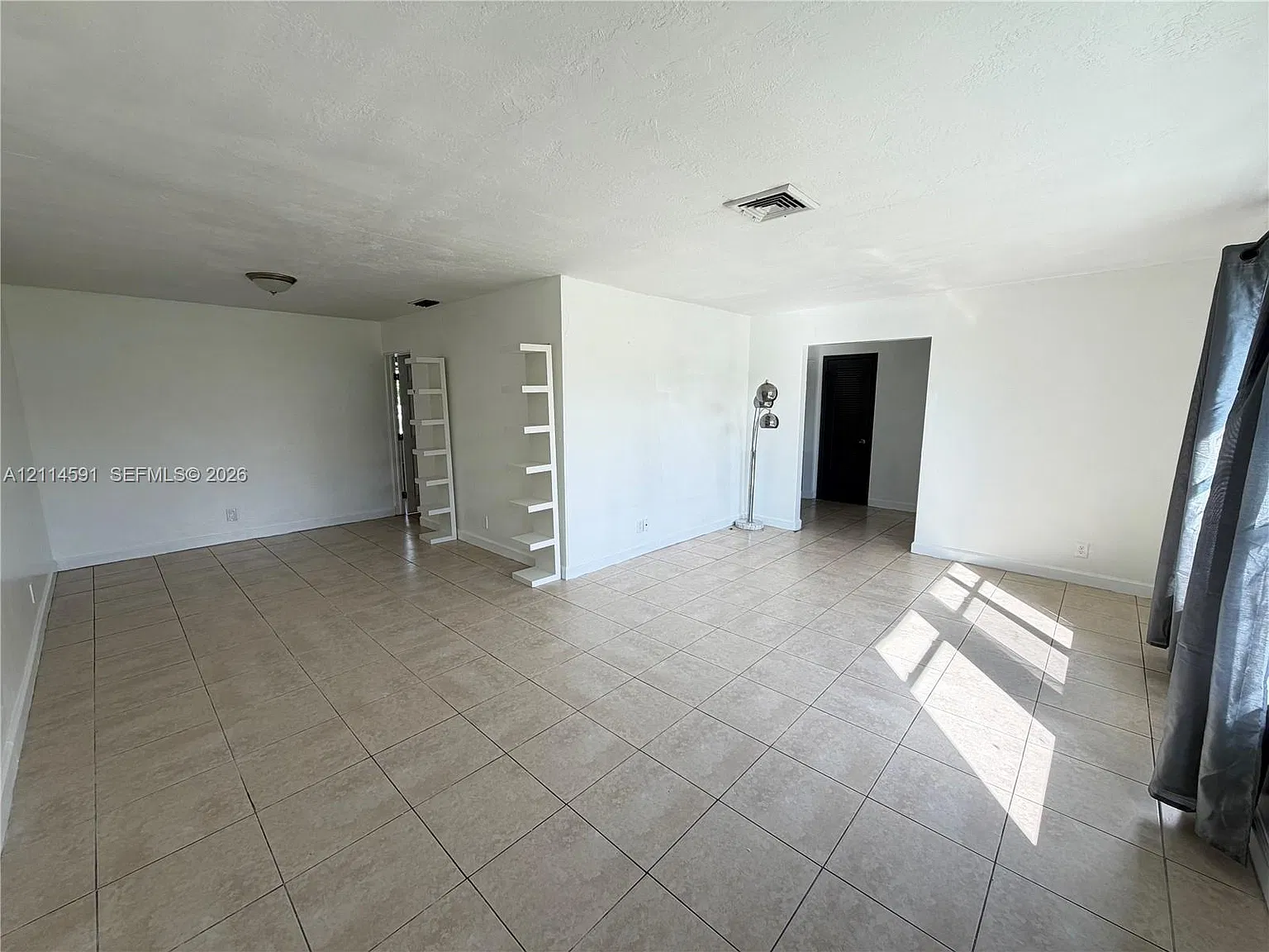 East Plantation Estates — Photo 4
