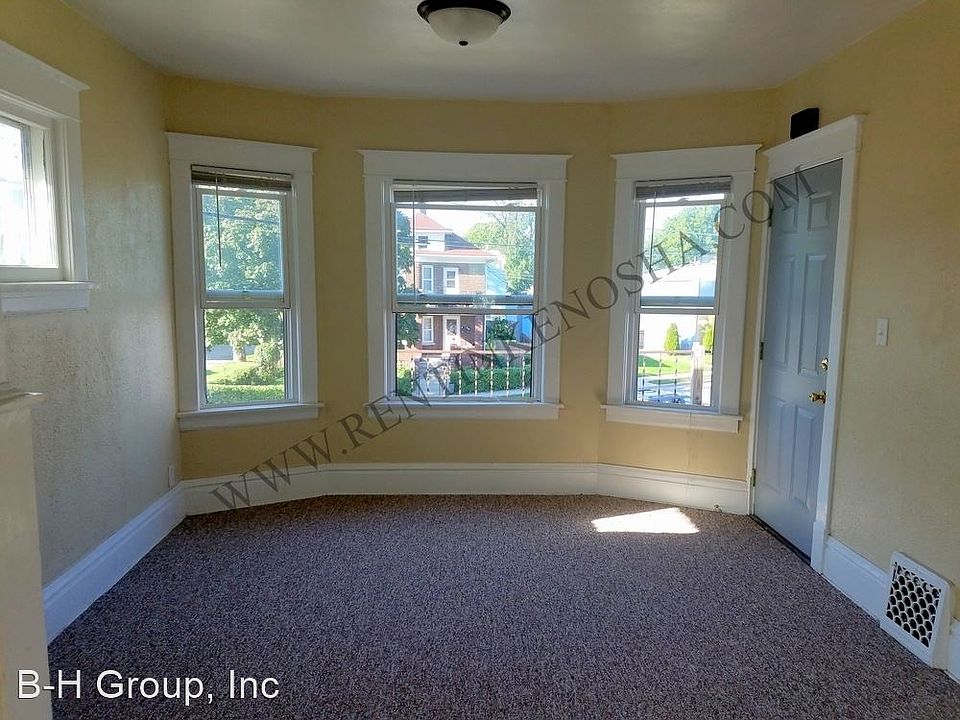 2629 Roosevelt Rd 2629 Roosevelt Rd Kenosha, WI Zillow Apartments