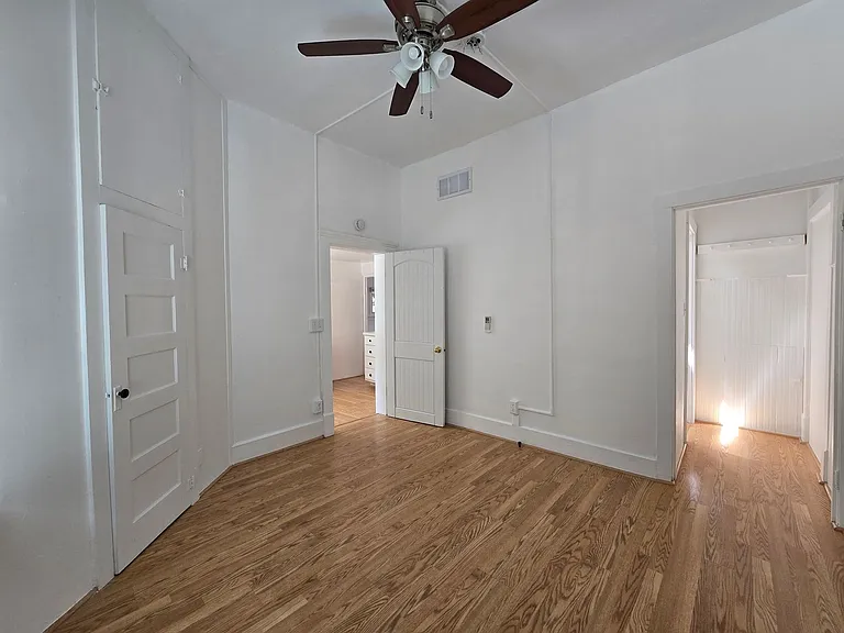 310 Staab St — Photo 11