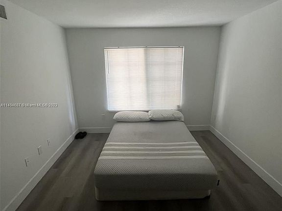 5th image of 4271 San Marino Blvd APT 303