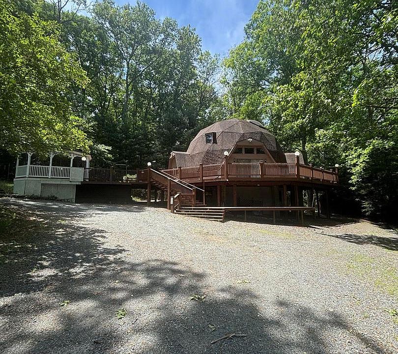 1st image of 1349 Quaker Church Rd