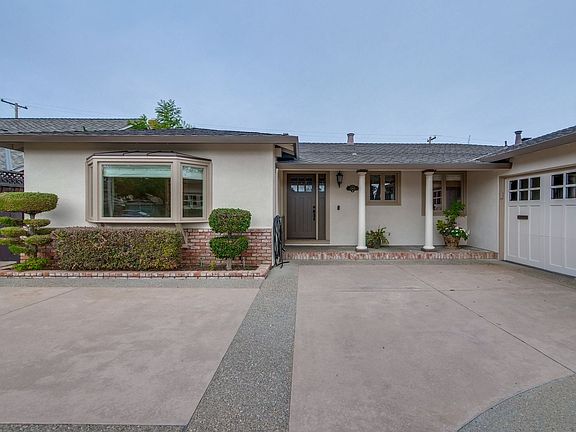 2nd image of 1593 Koch Ln