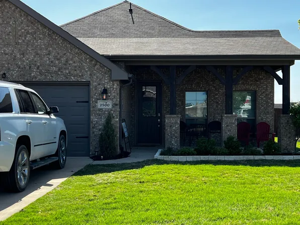 2500 Old Buck Dr, Weatherford, TX 76087