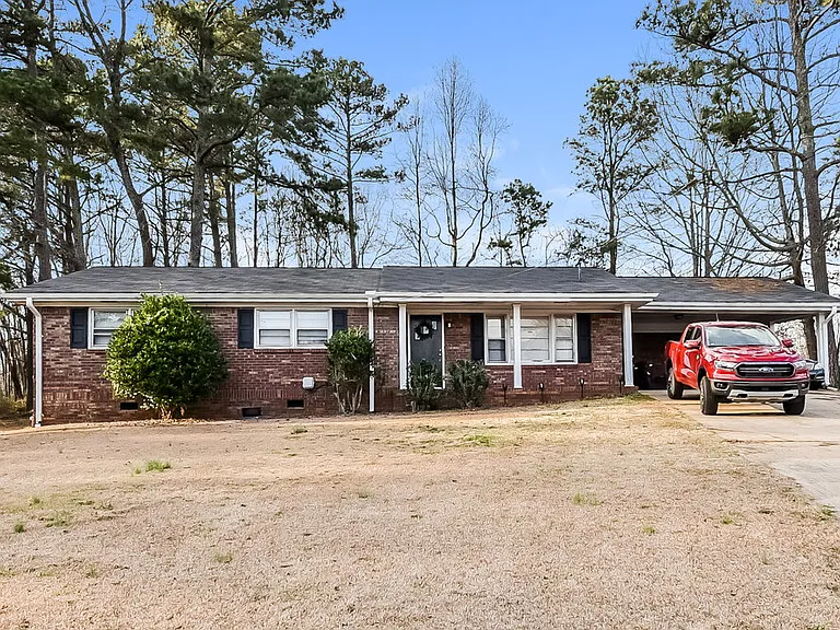 4036 N Bent Pine Ct — Photo 1