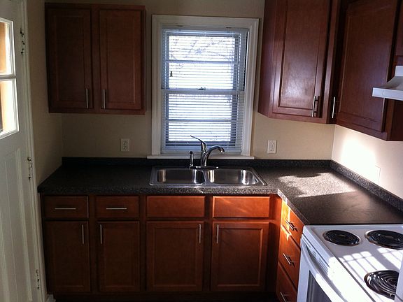 2nd image of 3300 N Dousman St APT 3