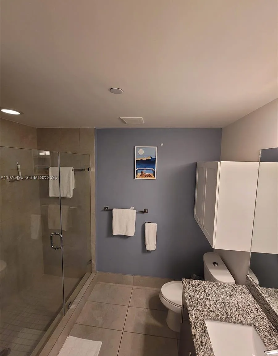 5350 Park Condo — Photo 4