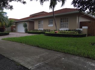 15761 SW 98th St, Miami, FL 33196