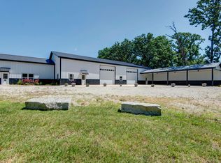 2210 Diggins Rd, Seymour, MO 65746