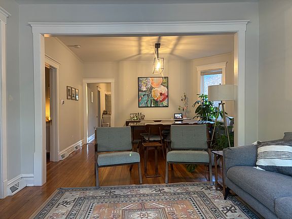 4th image of 2214 W Ainslie St #2
