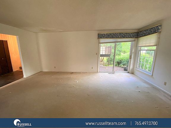 5th image of 3596 Canterbury Dr