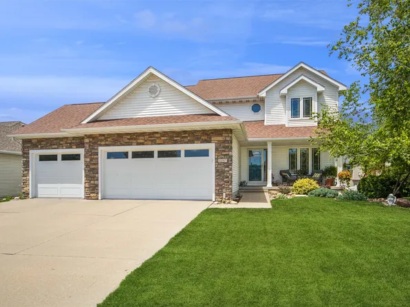 237 19th St SW, Altoona, IA 50009