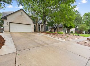 1318 Barton Crk, San Antonio, TX 78258