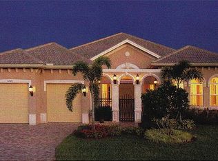5720 Hammock Isles Dr, Naples, FL 34119