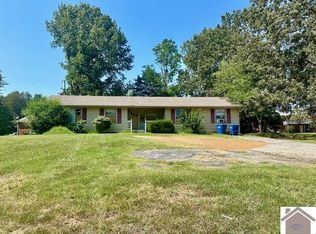 1706 Walnut St, Benton, KY 42025