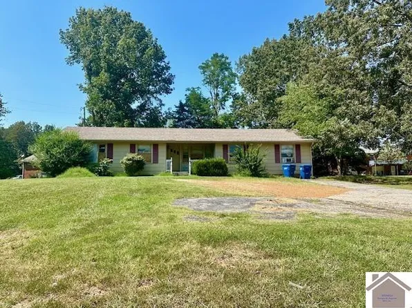 1706 Walnut St, Benton, KY 42025
