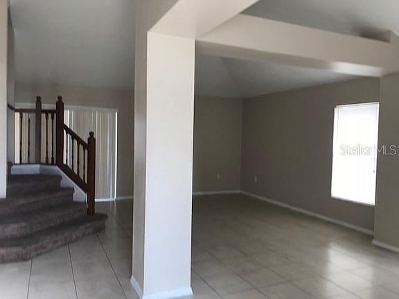 2nd image of 1907 Ellery Ln
