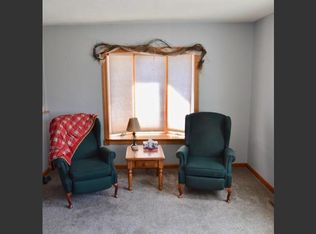 206 W 6th St, Presho, SD 57568