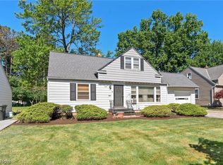 1016 Learidge Rd, Lyndhurst, OH 44124