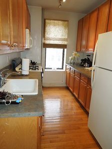 418 Saint Johns Pl APT 2B, Brooklyn, NY, 11238