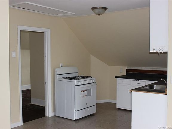 4th image of 1396 Dixwell Ave #3