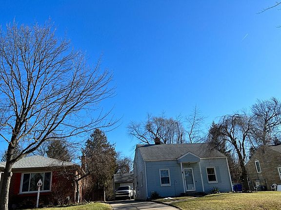 3rd image of 311 S Avery Rd