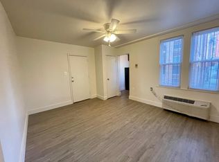822 4th St NE APT 5, Washington, DC 20002