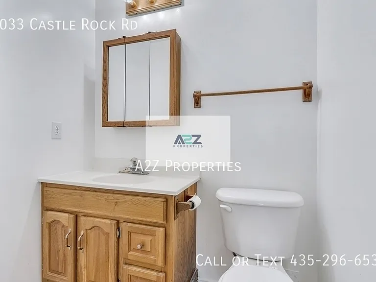 1033 E Castle Rock Rd — Photo 7