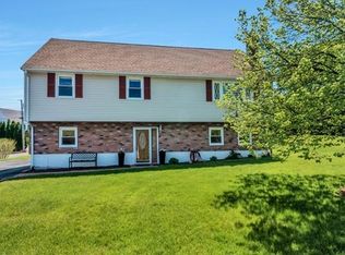20 Sylvanus Wood Ln, Woburn, MA 01801