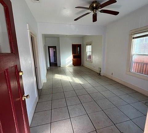 5th image of 4109 4th Ave