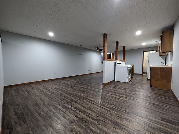 4th image of 110 N 1st St
