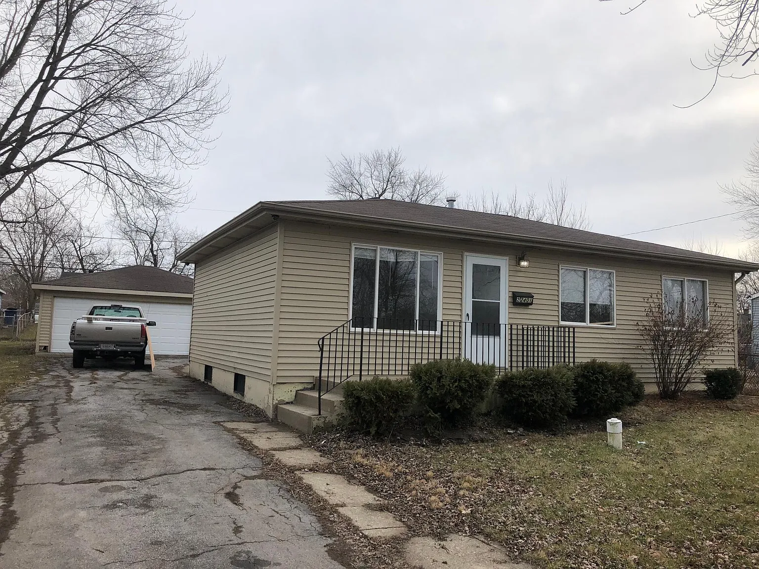 22401 Strassburg Ave photo 1