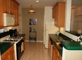 25200 Lake Shore Sq UNIT 102, Chantilly, VA 20152