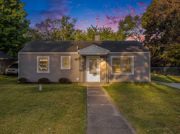 2110 Spansail Dr, Niles, MI 49120