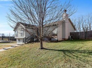 2040 W Springs Way, Excelsior Springs, MO 64024