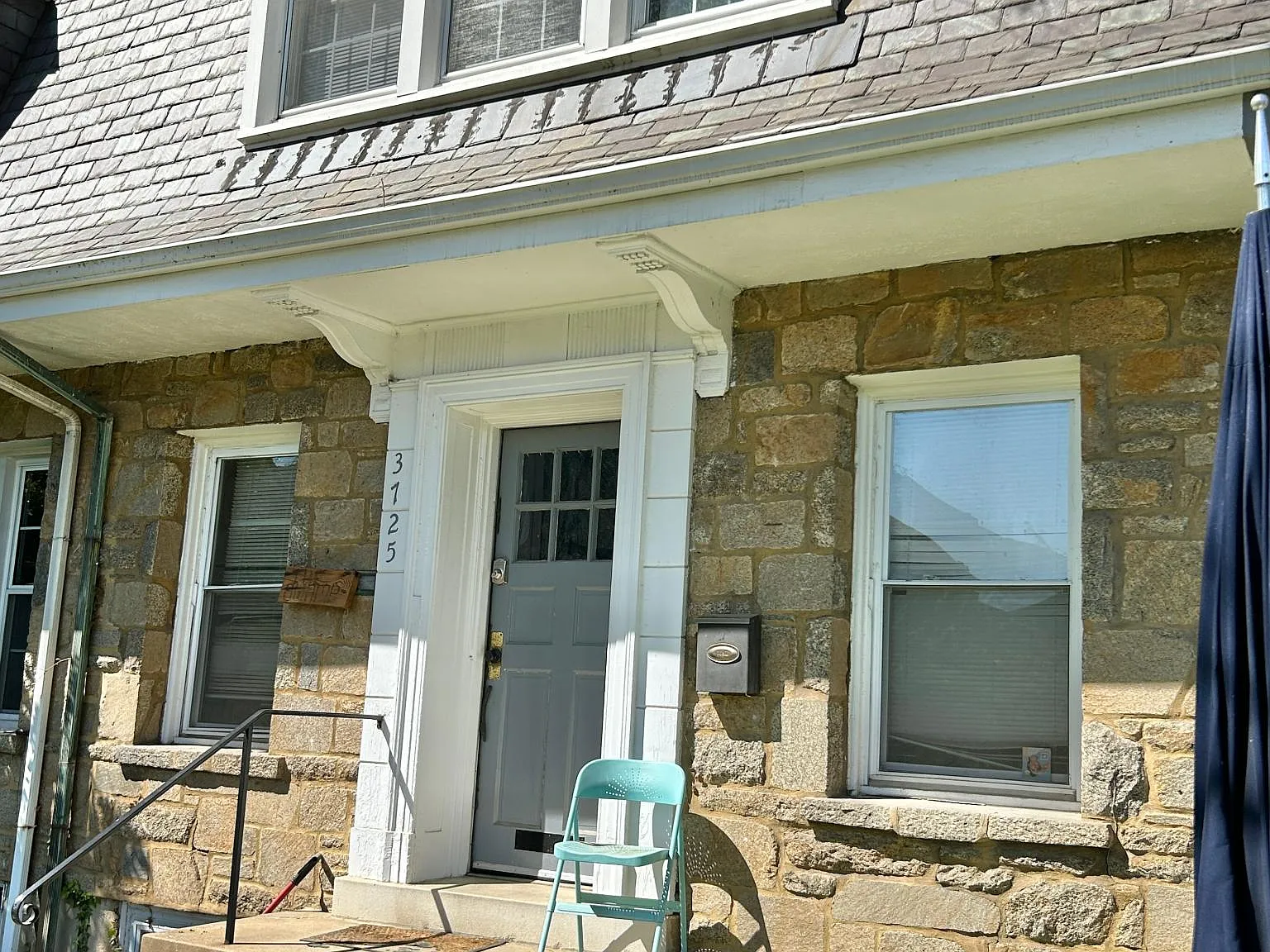 6 bed, 2700 sqft, $7,150 — Photo 2