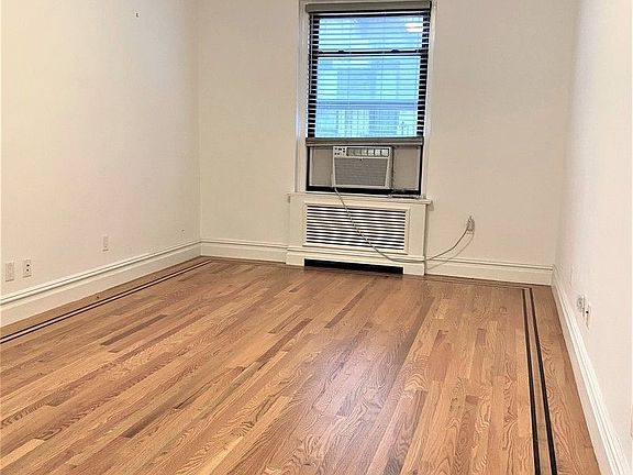 5th image of 405 E 72nd St APT 2E