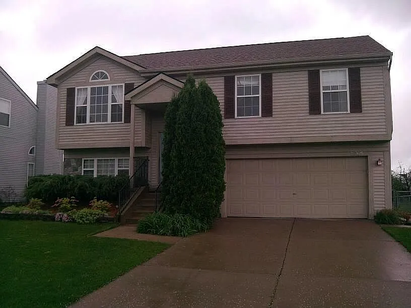 7565 Bay Tree Dr photo 1