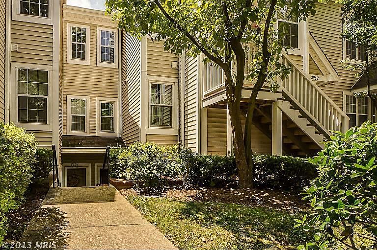 1st image of 2960 Yarling Ct