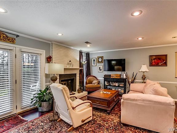 5th image of 1715 Saint Charles Pl