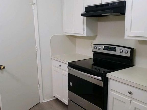 4th image of 7530 Kings Ridge Rd