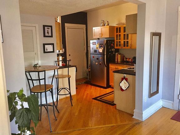 3rd image of 2112 W North Ave APT 3W