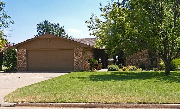 5th image of 103 Woodcreek Dr