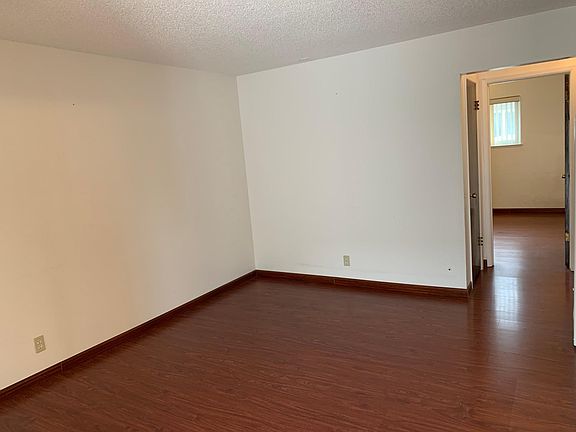 3rd image of 664 Johanna Ave APT 3