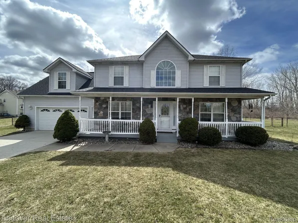 6031 Holt Rd, Holt, MI 48842
