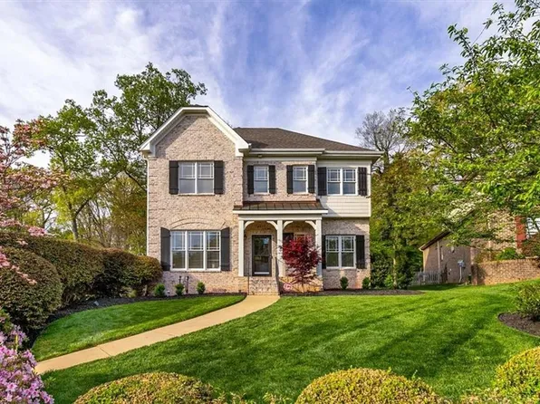 4437 Greystone Place Ct, Winston Salem, NC 27106